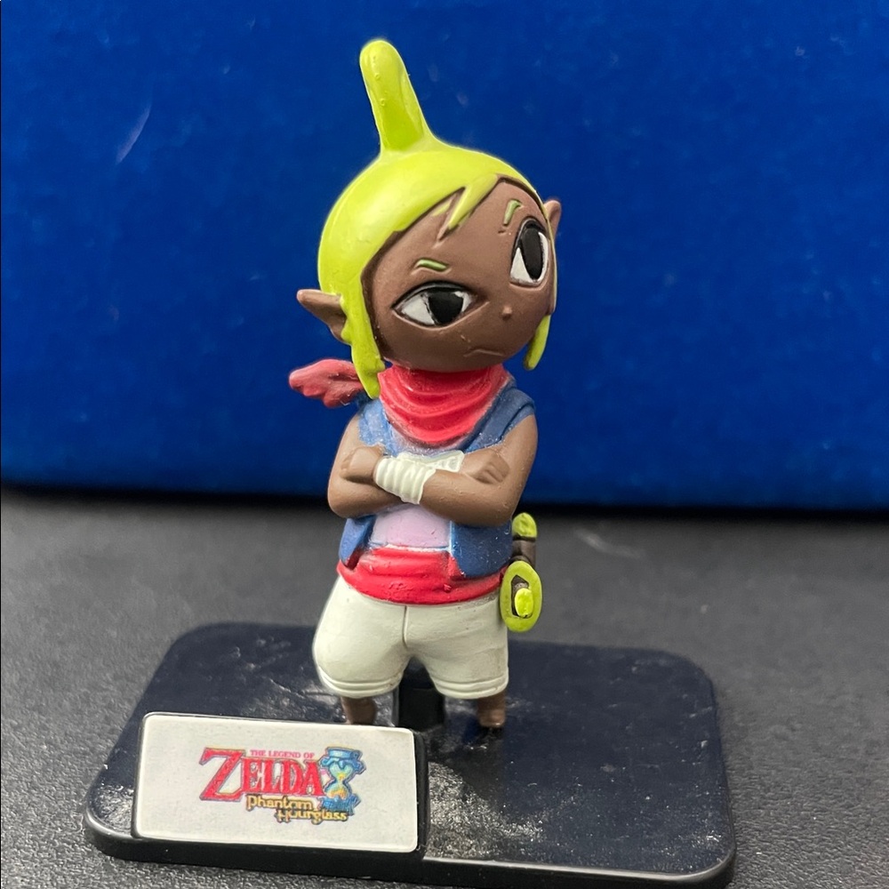 Zelda Character Figurine - Green and Red